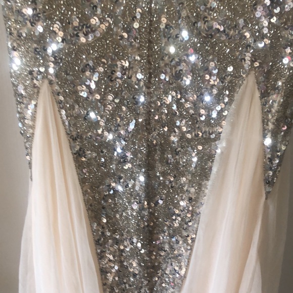 Woman’s Prim Avera homecoming party formal sequin mermaid silver dress - Picture 13 of 13